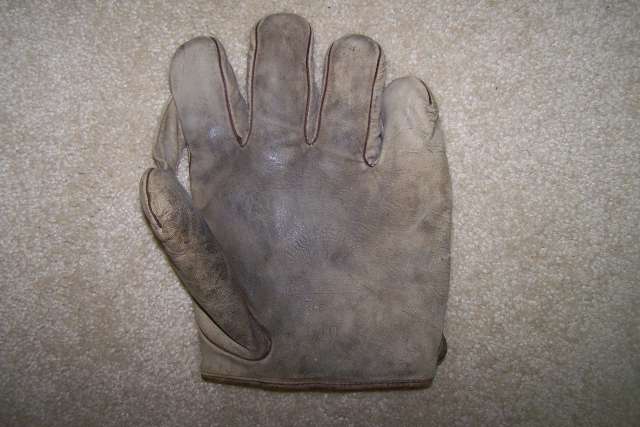 Thomas E. Wilson 610 White 1 Inch Web Front